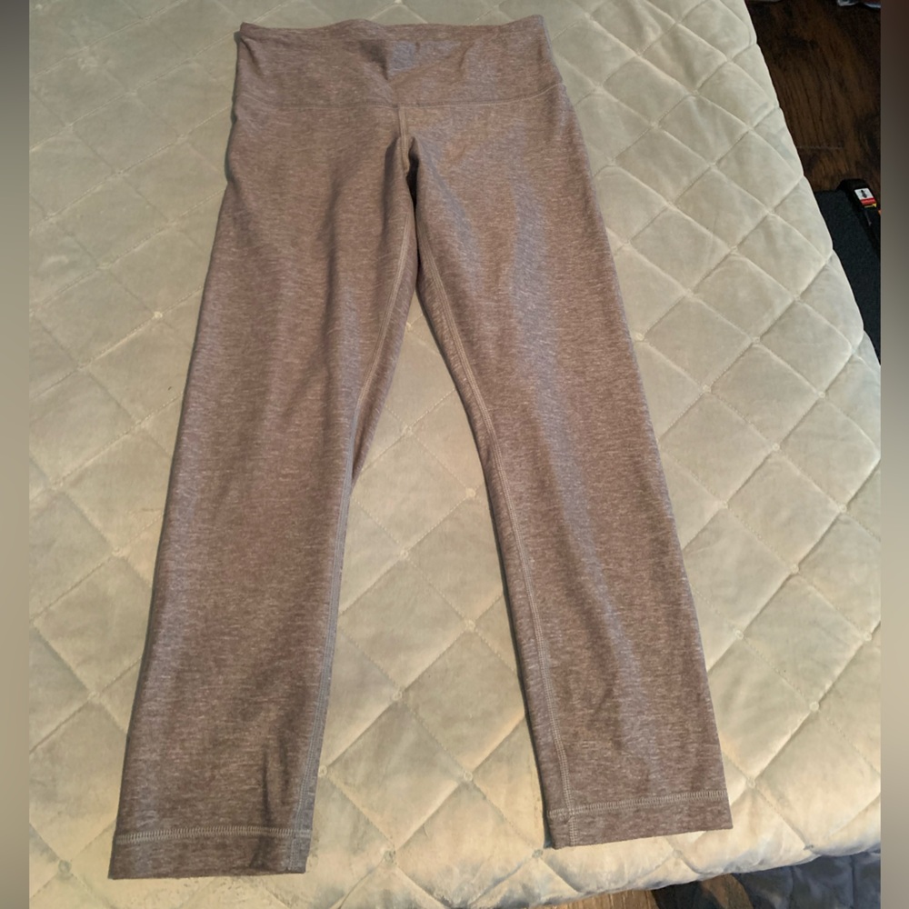 Lulu lemon 3/4 gray leggings
